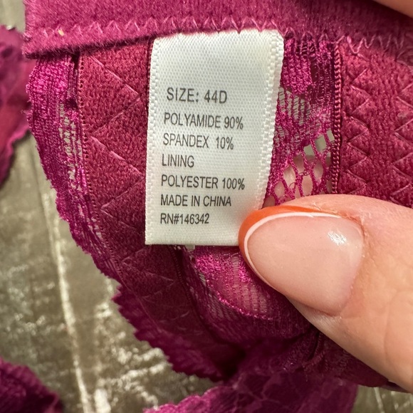 5th Avenue Intimates Lace Bra Plum Purple Size 44D Lightly Padded/Fully Lined‎ - Picture 3 of 4